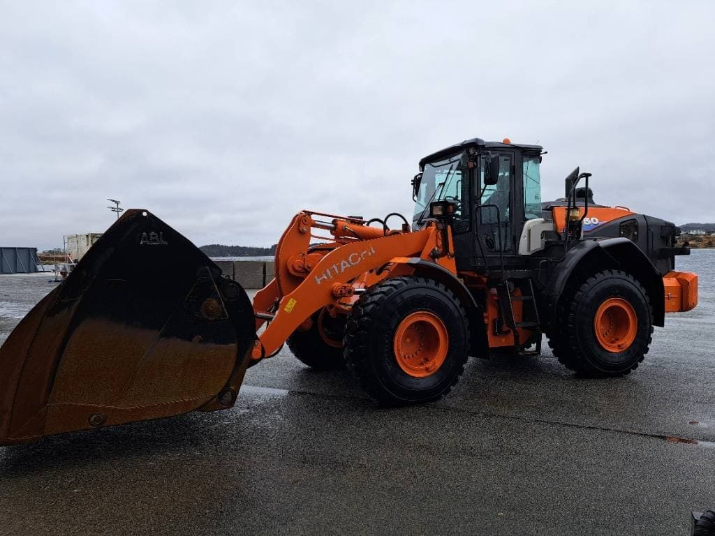 Hitachi ZW250-6