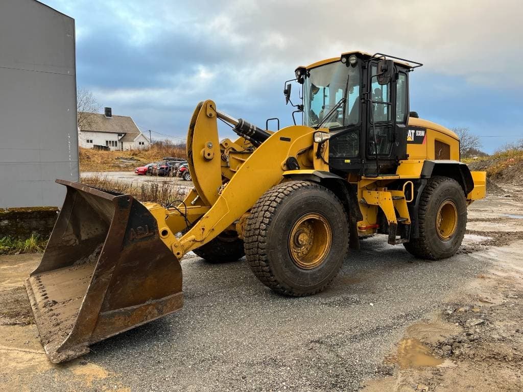 CAT 938M